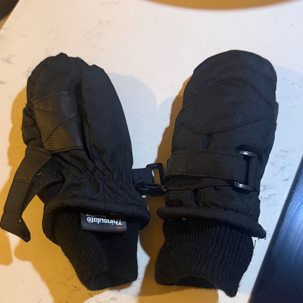 Thinsulate Black Toddler Winter Mittens 2t-3t